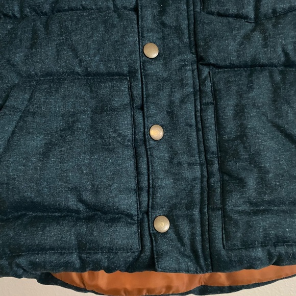 Boys Puffer Vest - Picture 3 of 6